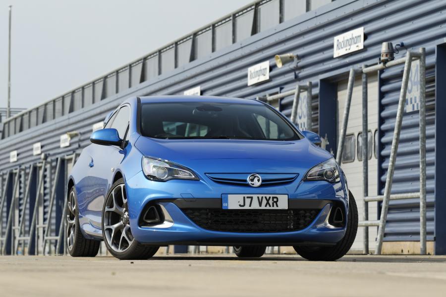  Vauxhall Astra VXR 2012 года  (фото 39 из 274)